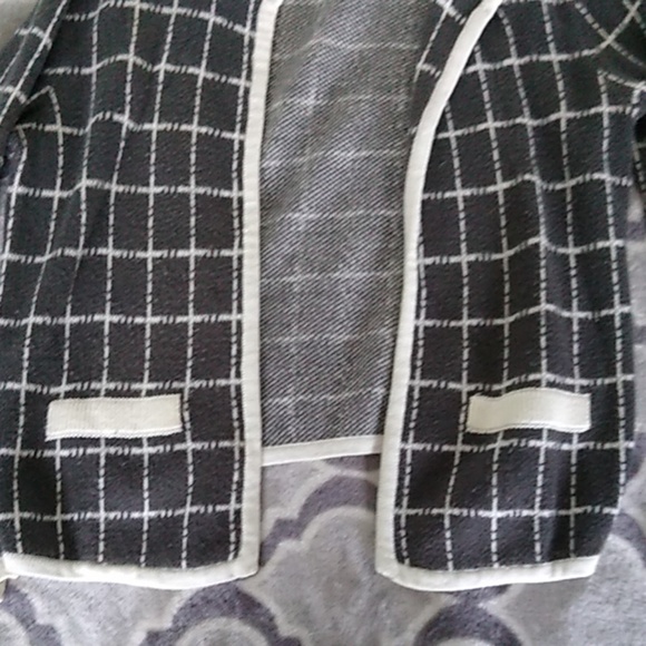 Cardigan - Picture 3 of 4